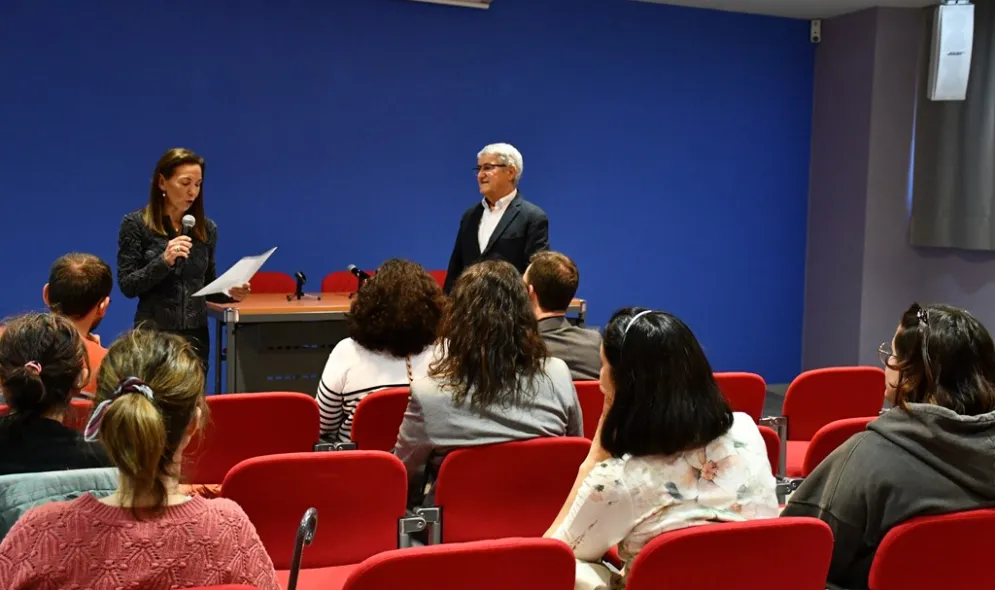 Nueva conferencia: "Saca lo mejor de ti misma: inteligencia emocional y empoderamiento"